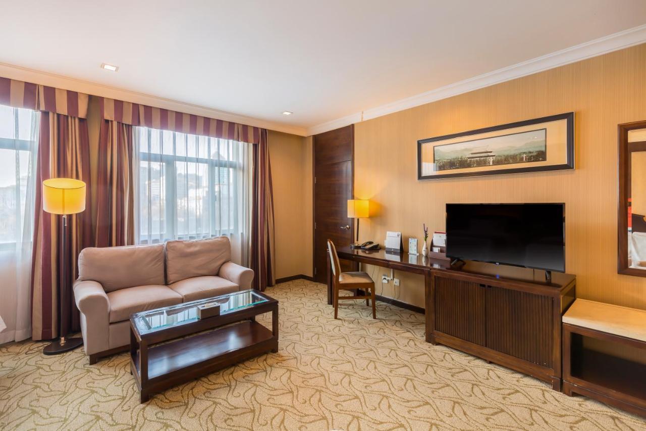 Beijing Jinlong Hotspring Hotel Exterior foto