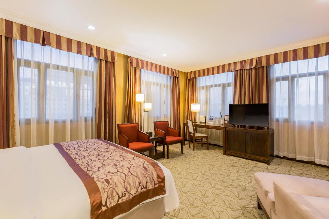 Beijing Jinlong Hotspring Hotel Exterior foto